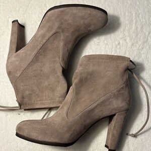 Stuart Weitzman Taupe Suede Ankle bootie